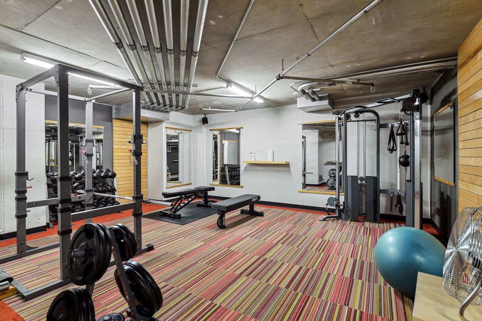 Minneapolis Condo: 317 Groveland Ave