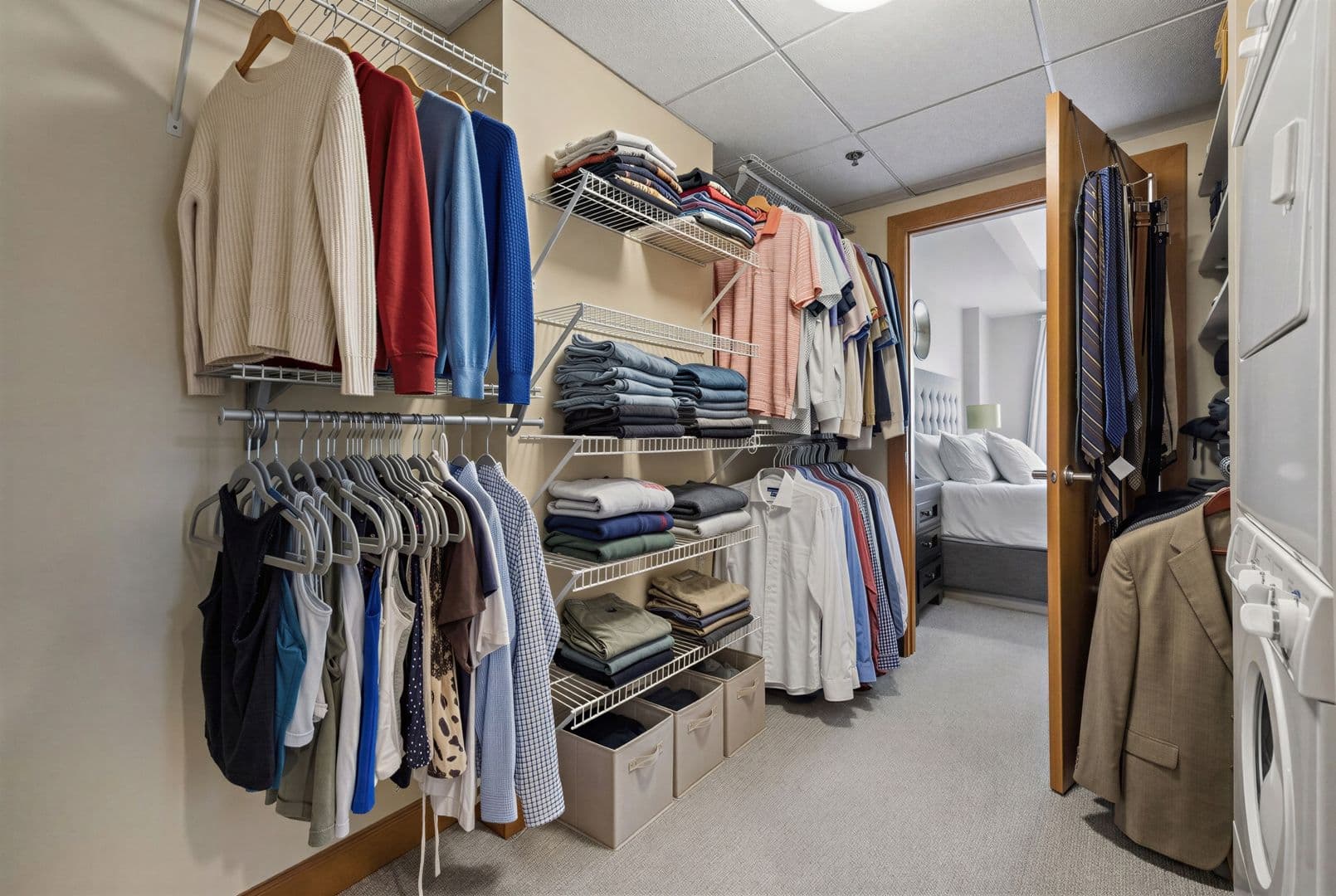 Minneapolis Condo: 317 Groveland Ave