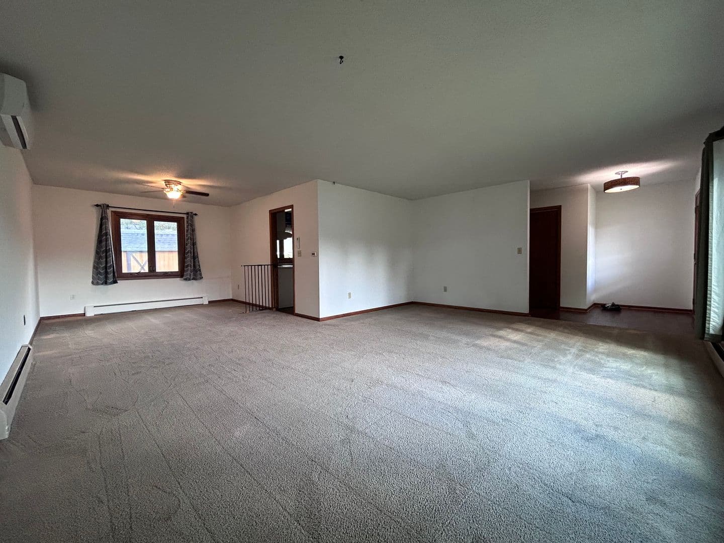St Charles House: 669 E 14th St