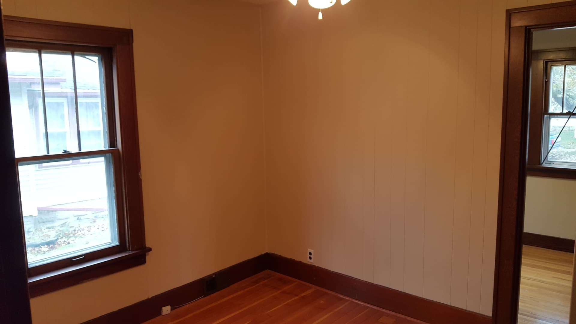 Austin House: 807 3rd Ave. NW