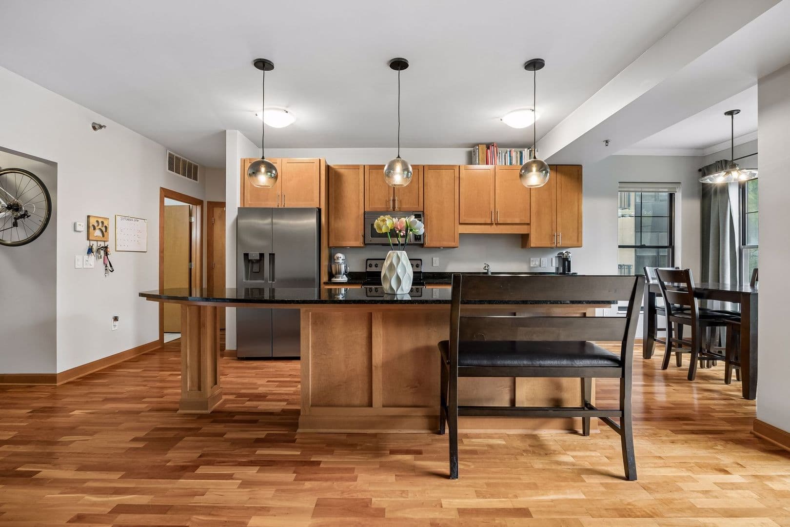 Minneapolis Condo: 317 Groveland Ave