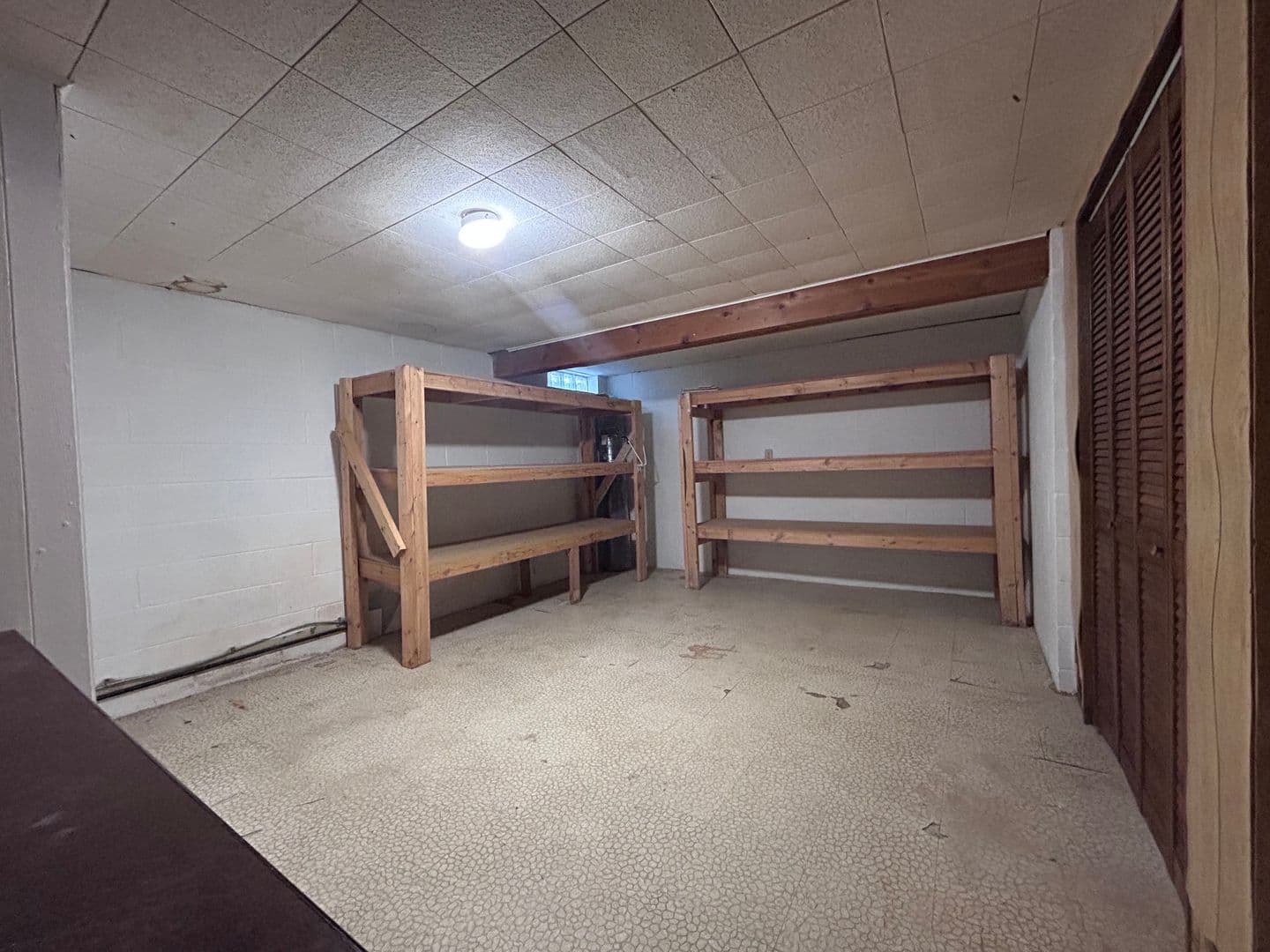 St Charles House: 669 E 14th St