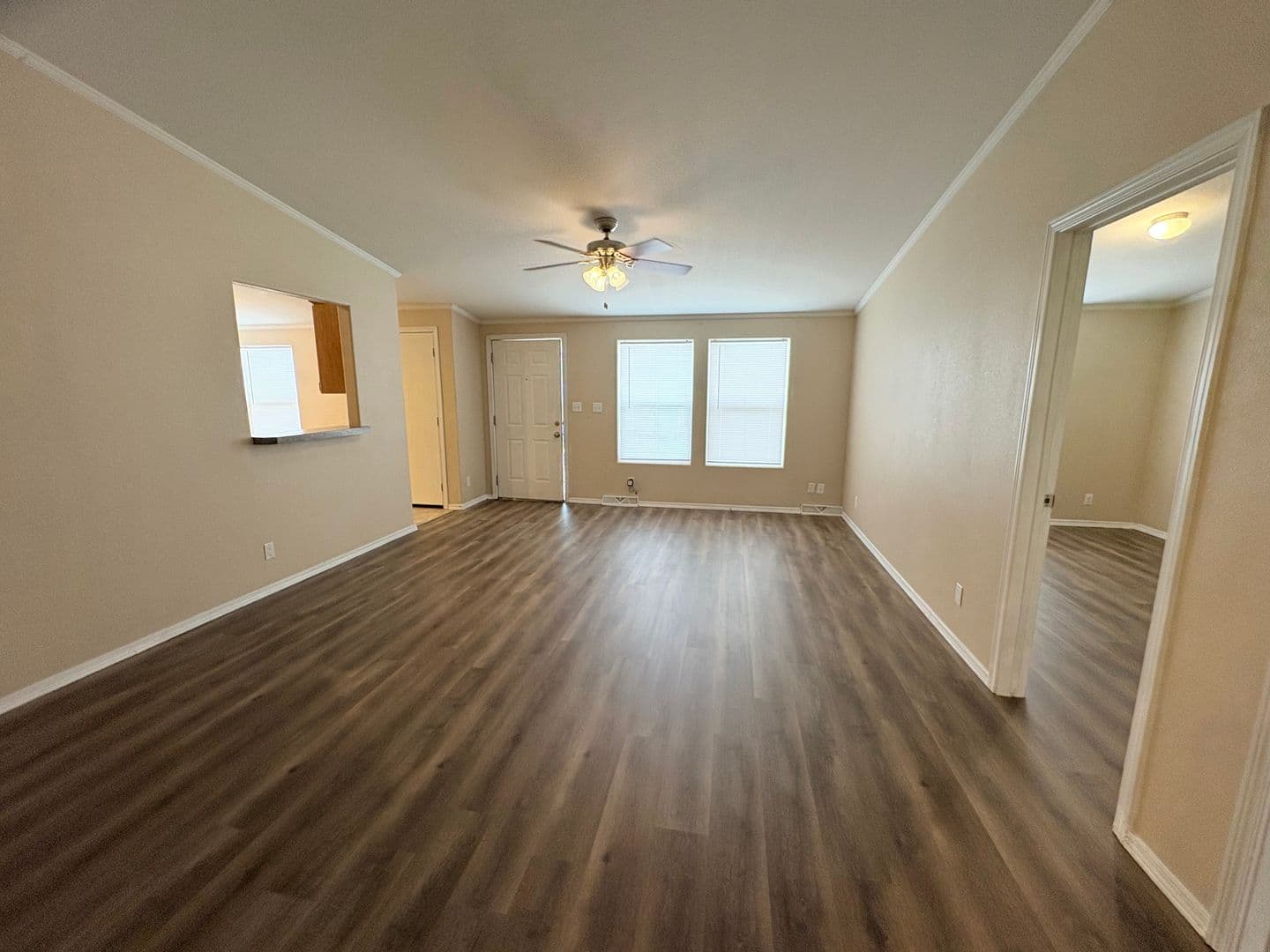 Portales Apartment: 333 E Lime St