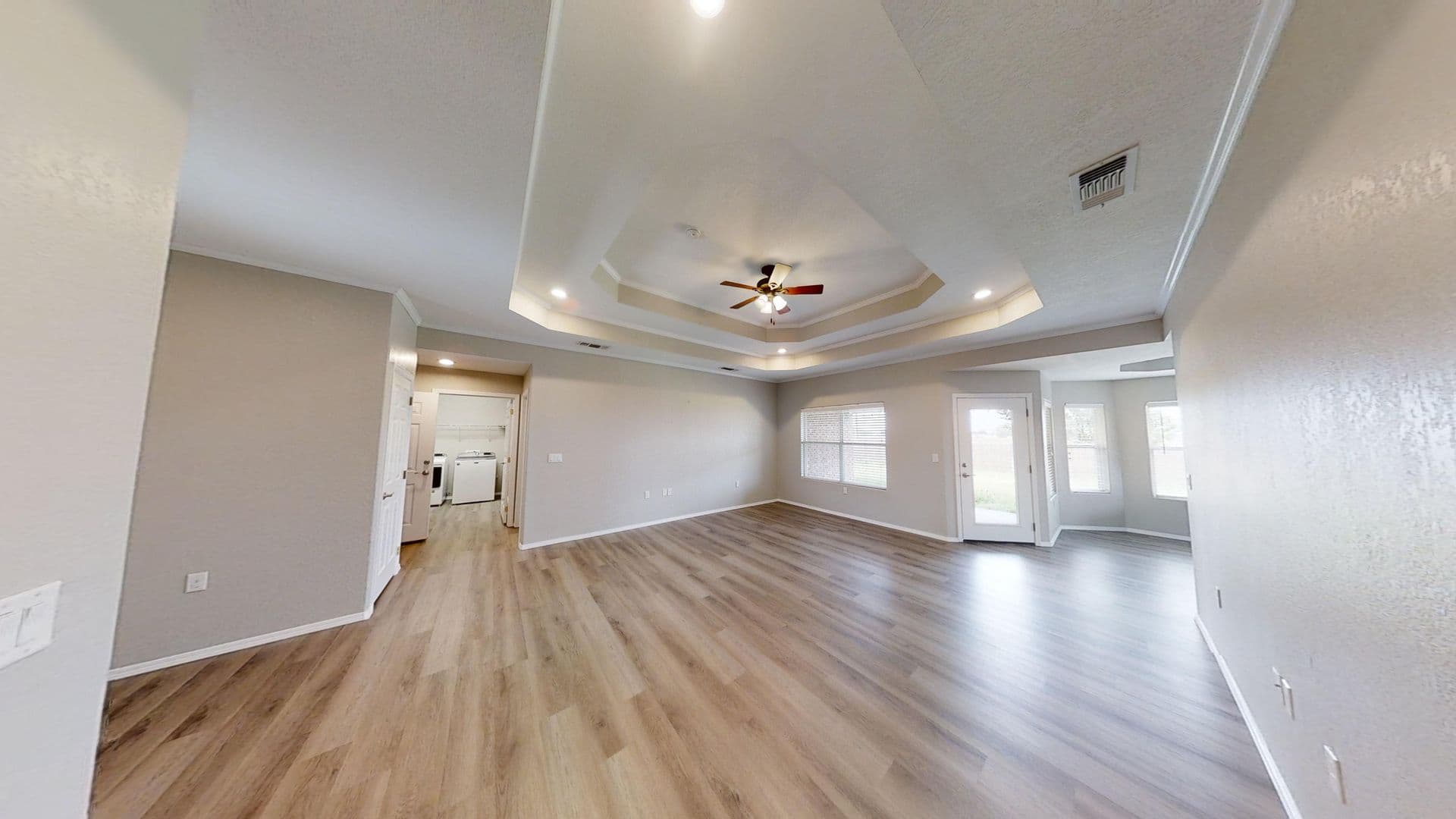 Portales House: 1382 Oakwood Cir