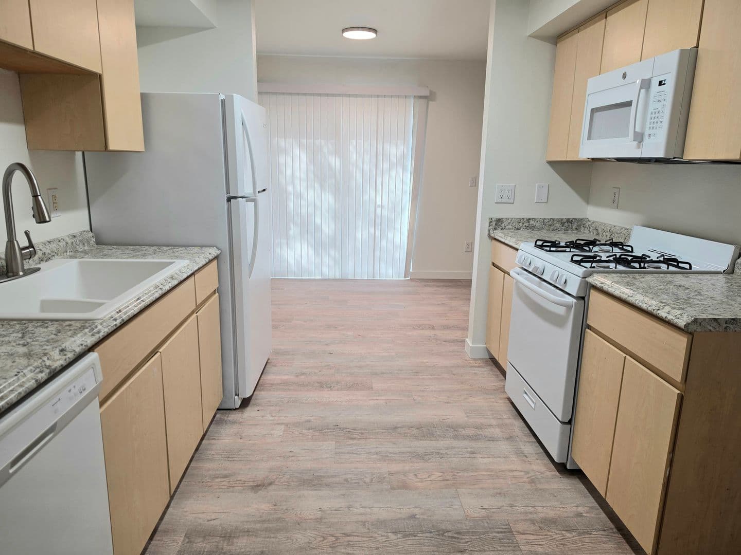 Texico Apartment: 412 Ave F - Unit # 402