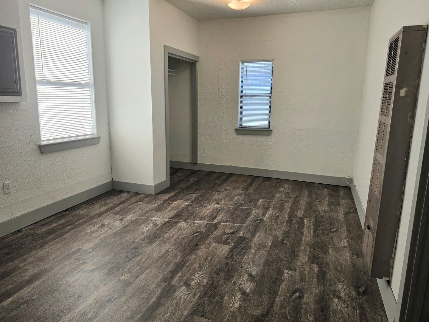 Portales House: 912 S Avenue B