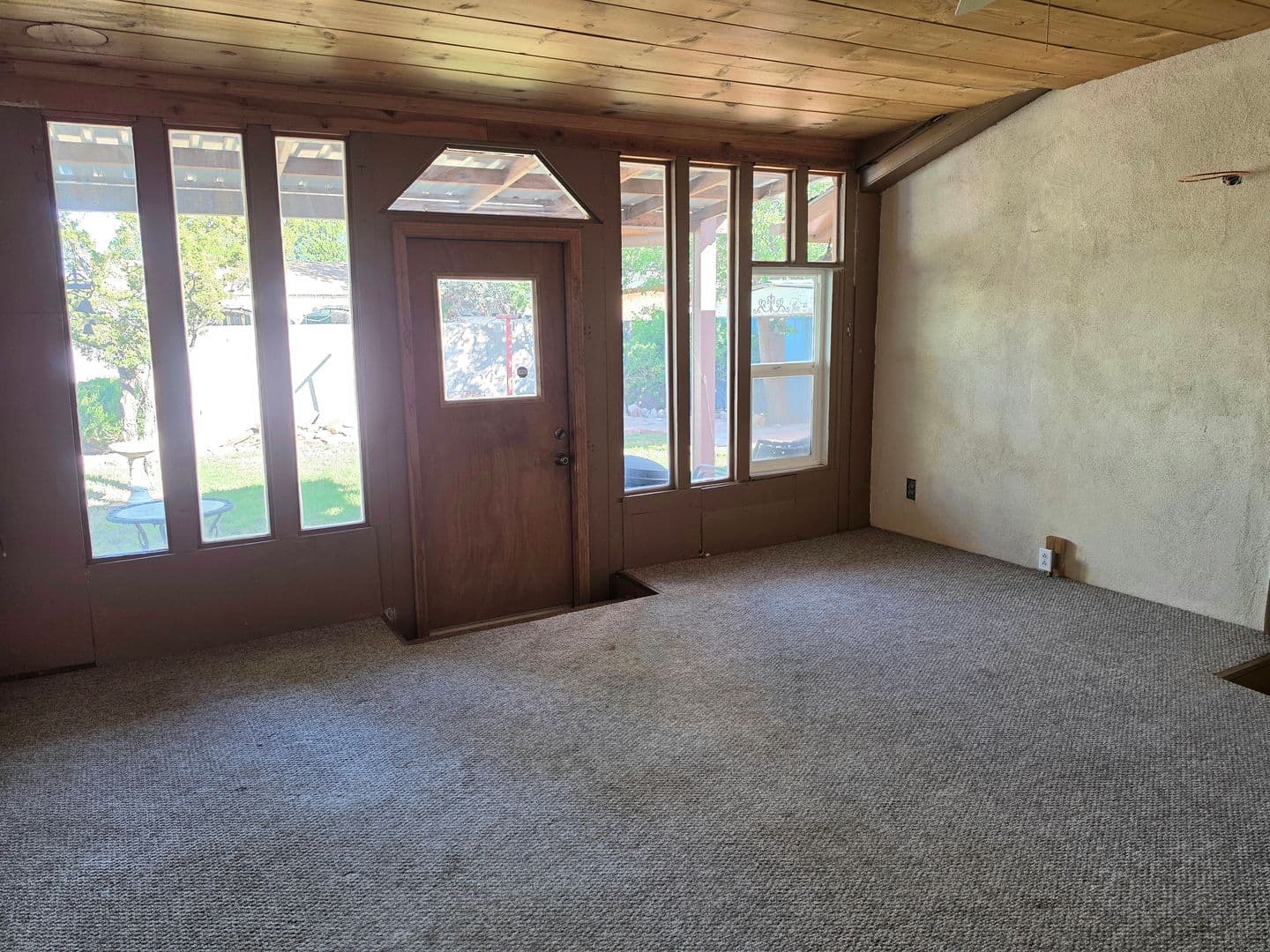 Portales House: 133 S Houston