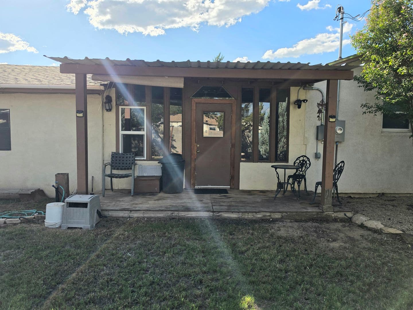 Portales House: 133 S Houston