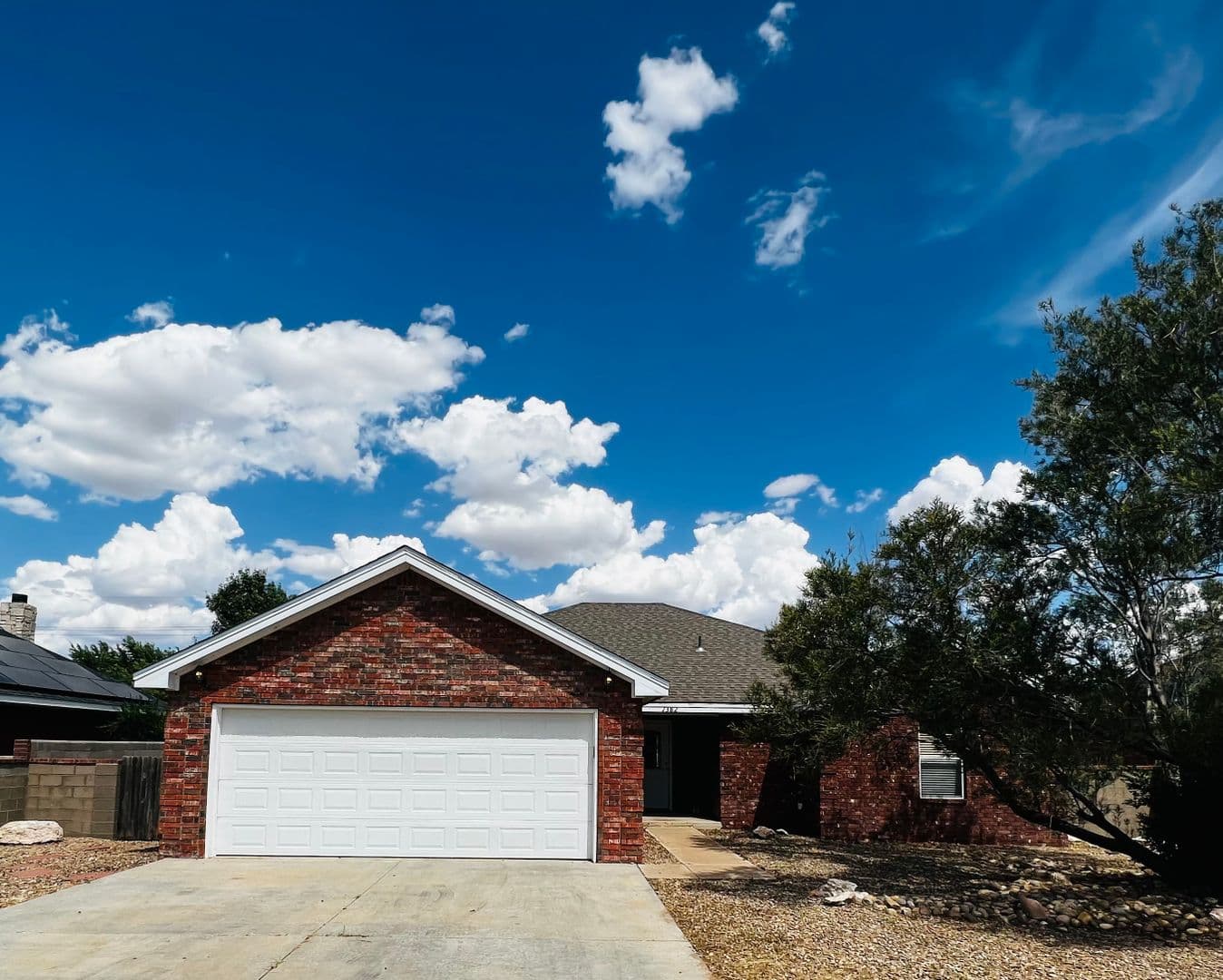 Portales House: 1382 Oakwood Cir