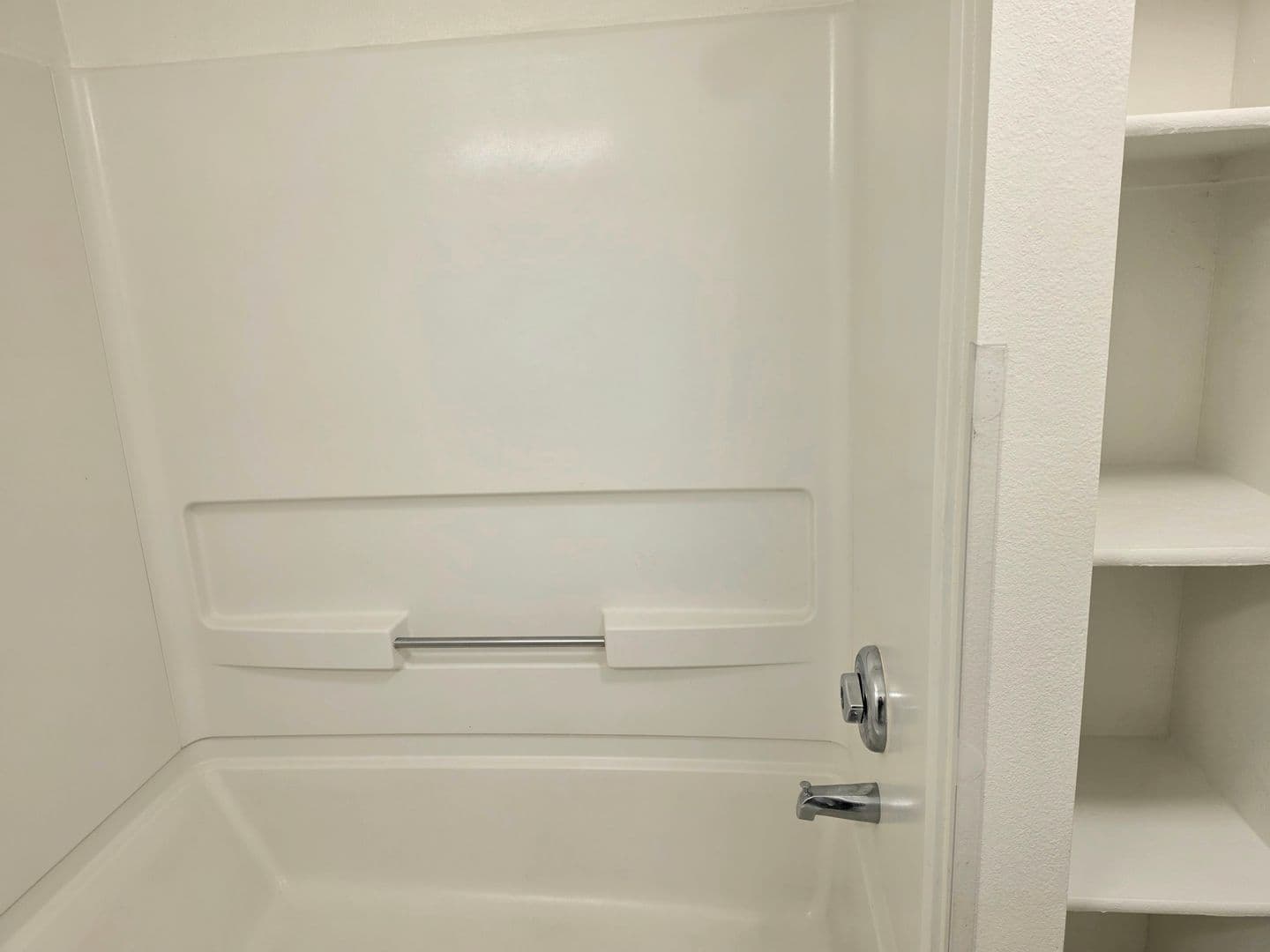 Texico Apartment: 412 Ave F - Unit # 402