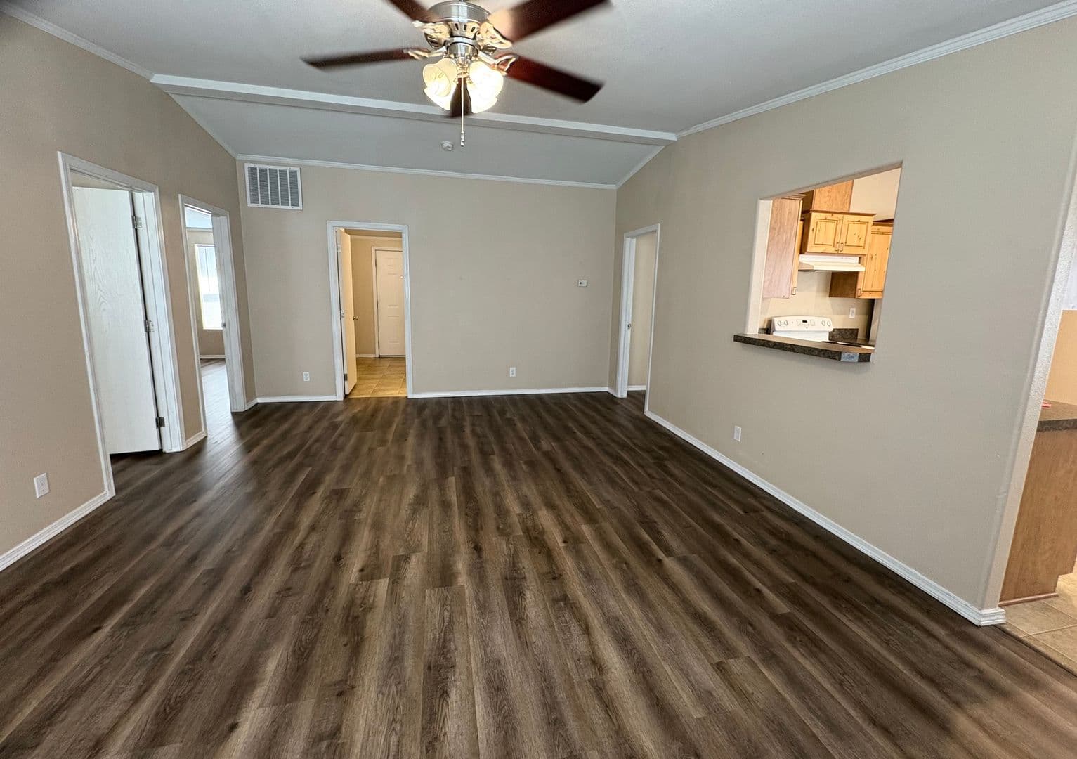 Portales Apartment: 333 E Lime St