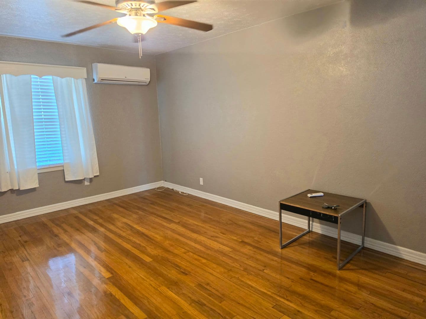 Portales House: 133 S Houston