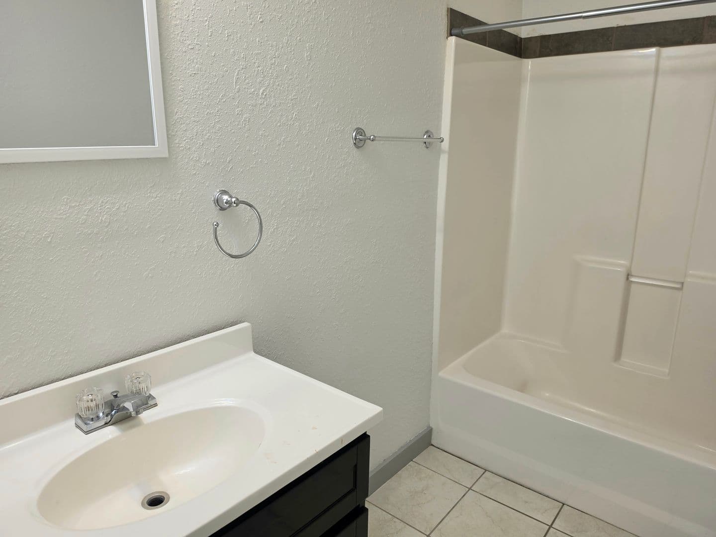 Portales House: 912 S Avenue B