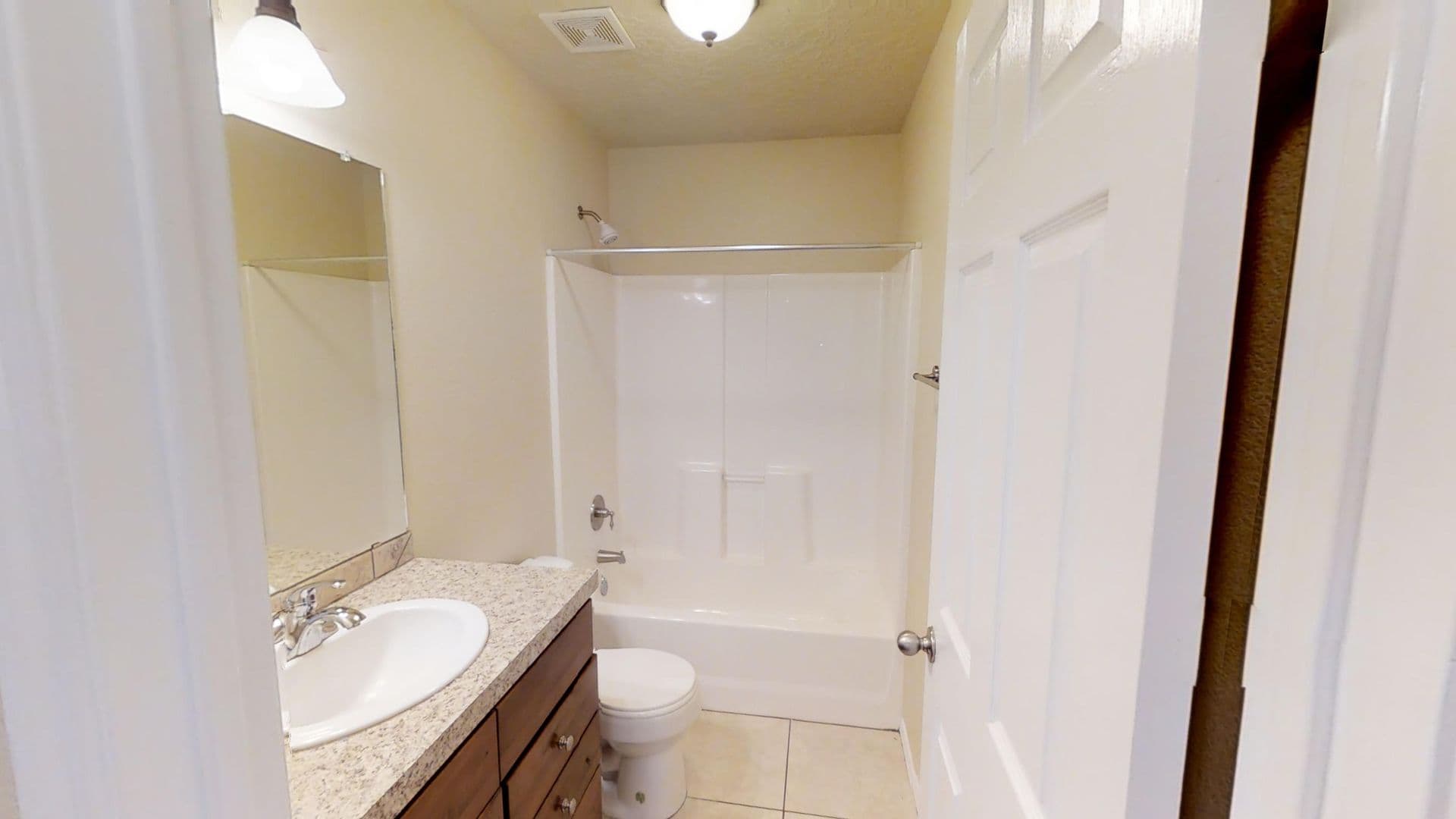 Portales House: 1374 Oakwood Cir