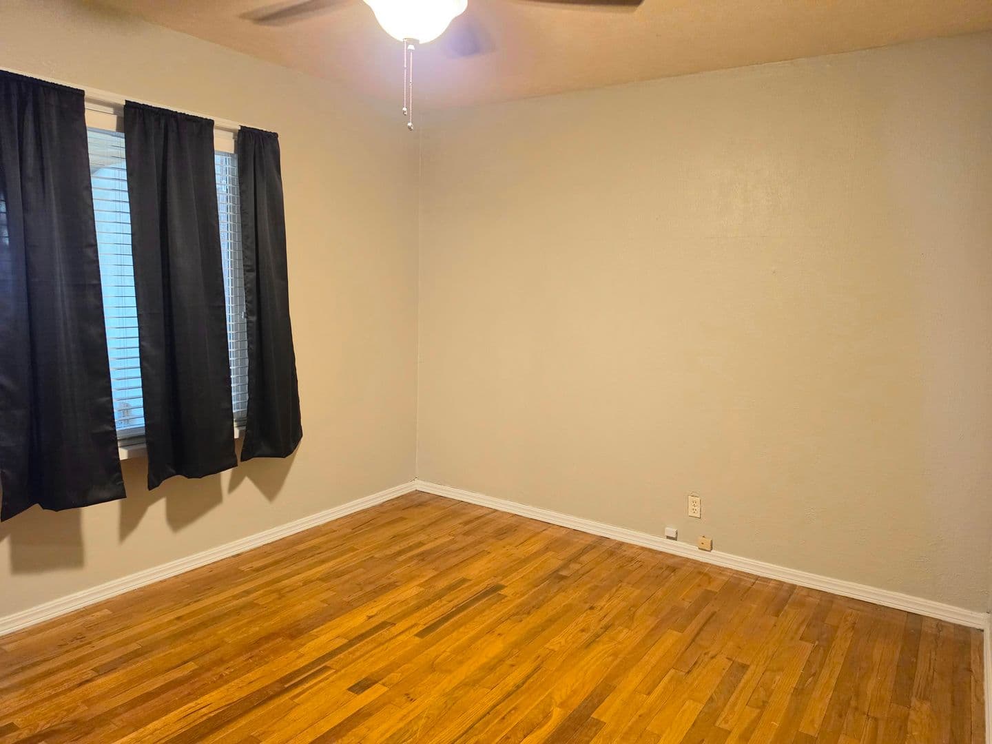Portales House: 133 S Houston