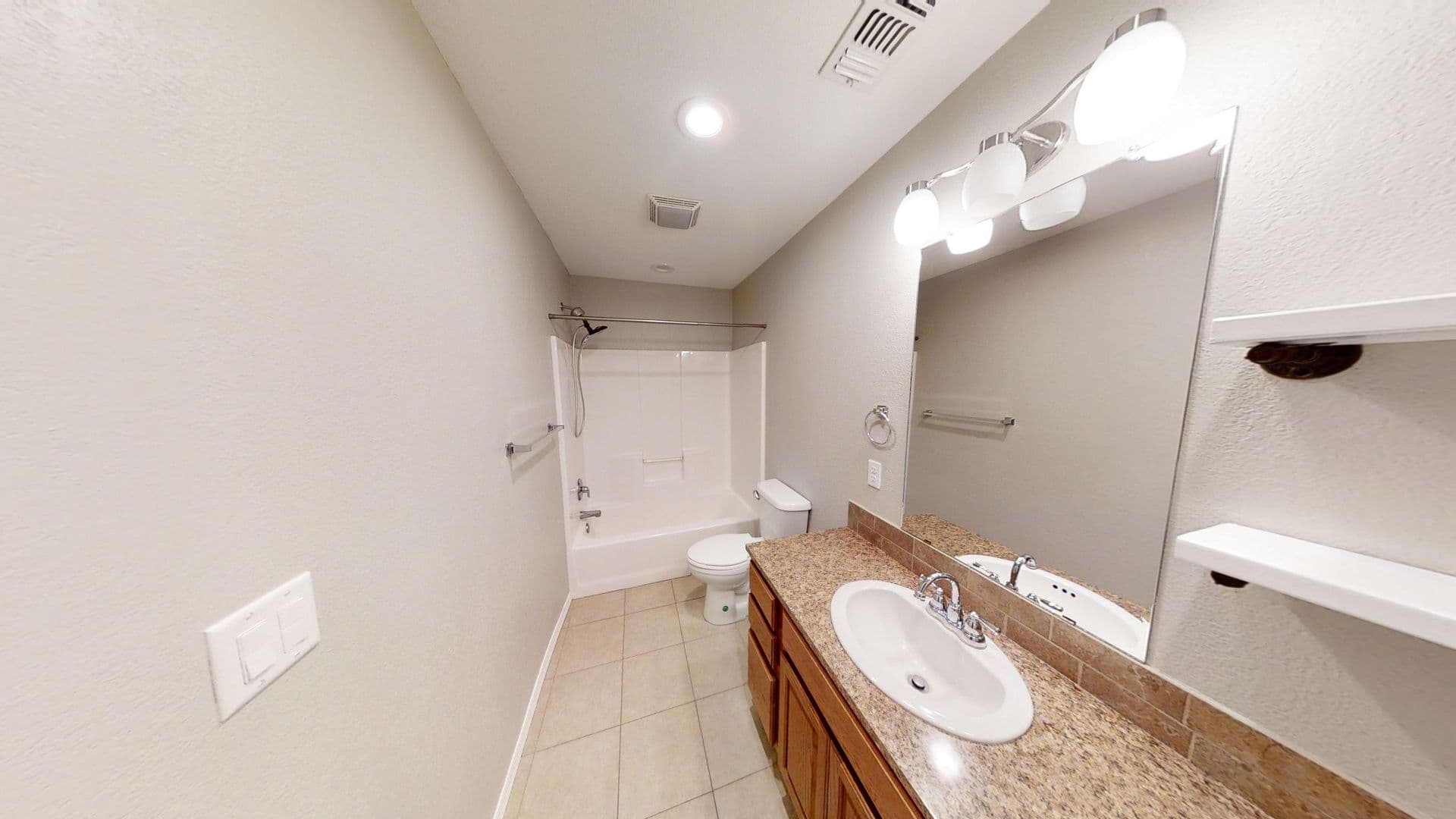 Portales House: 1382 Oakwood Cir