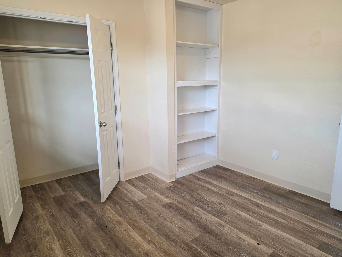 Portales Apartment: 1540 Arizona Dr