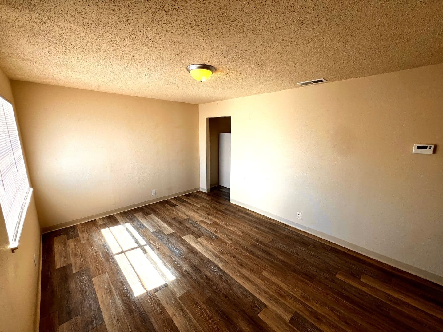 Portales Apartment: 1550 Arizona Dr