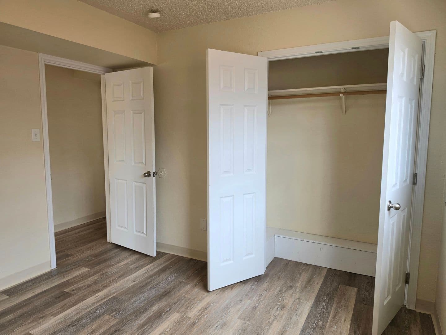 Portales Apartment: 1540 Arizona Dr