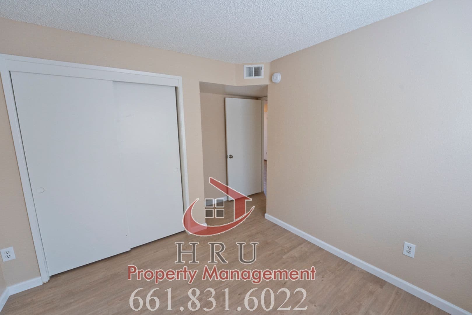 Bakersfield Condo: 4701 Beechwood St. #141