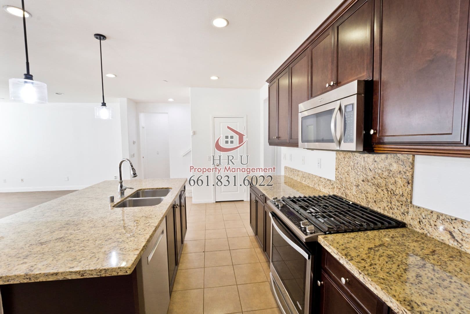 Bakersfield House: 10413 Sirretta Peak Pl.