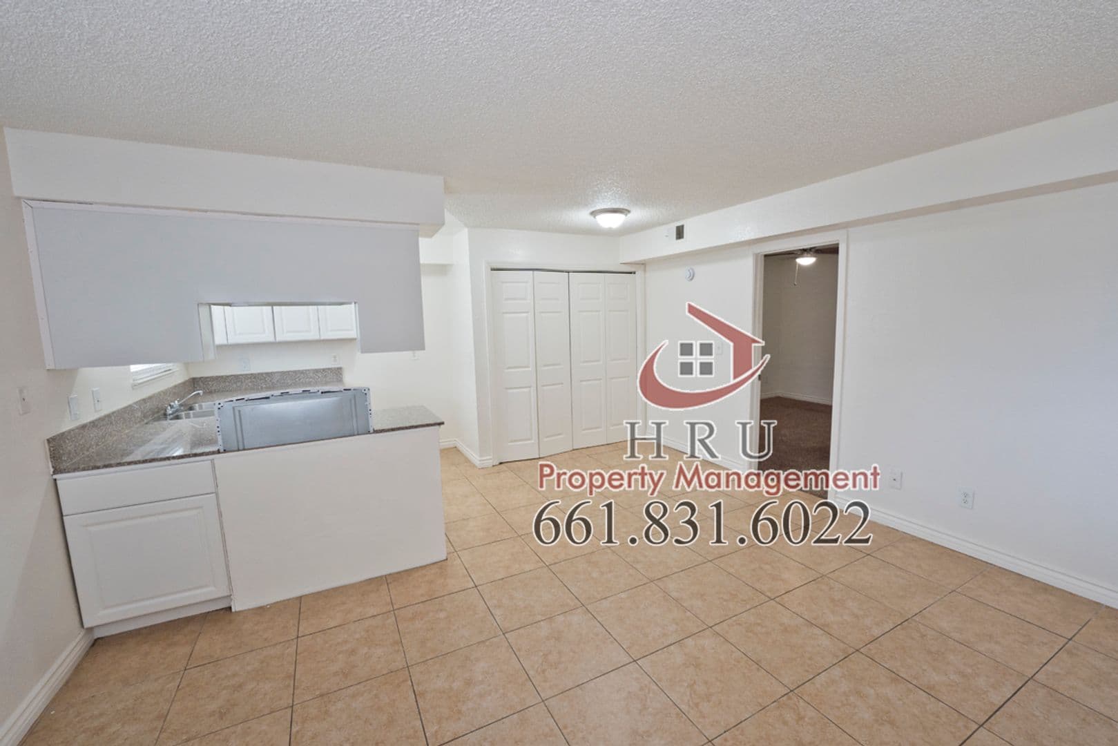 Bakersfield Condo: 4701 Beechwood St. #45