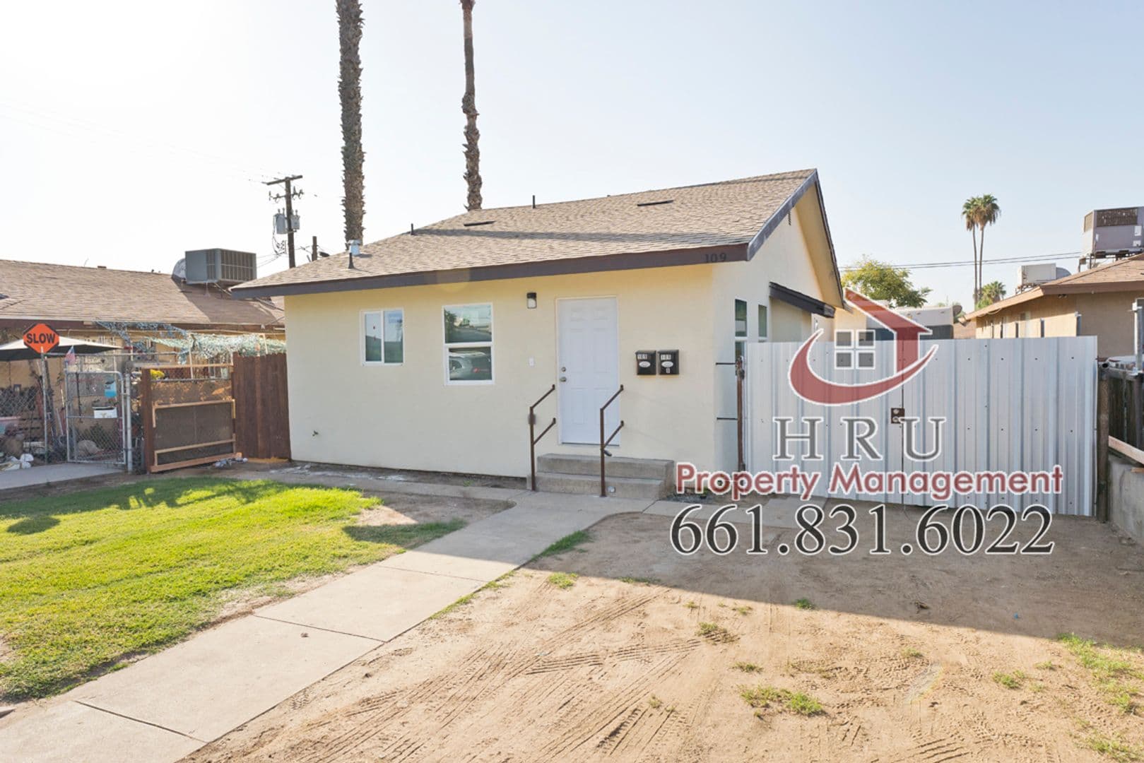 Bakersfield Apartment: 107-109 Woodrow Ave.