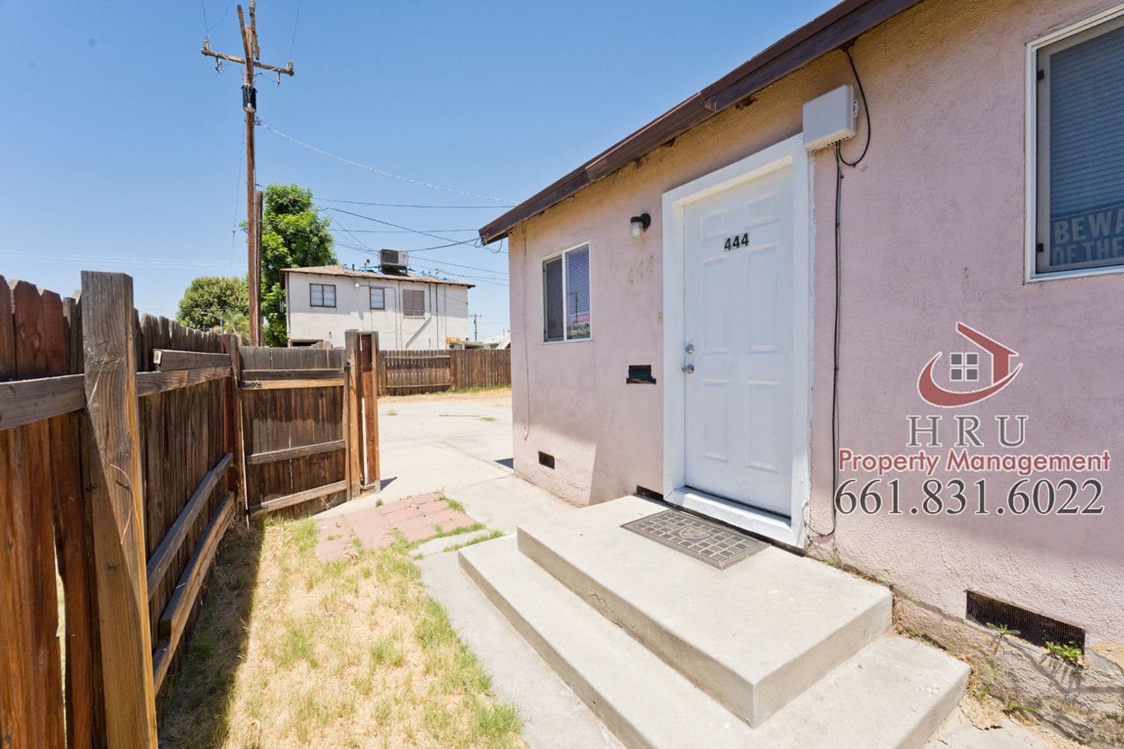 Bakersfield Apartment: 1616 El Ralfo Dr.