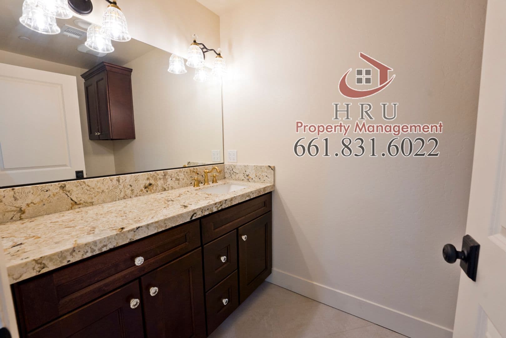 Bakersfield Apartment: 1821 Lacey St