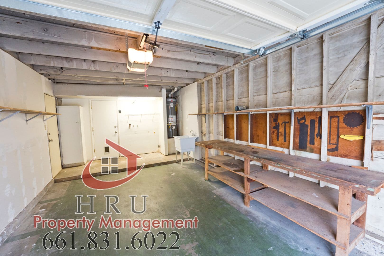 Bakersfield Townhome: 1001 Valhalla Dr Apt A