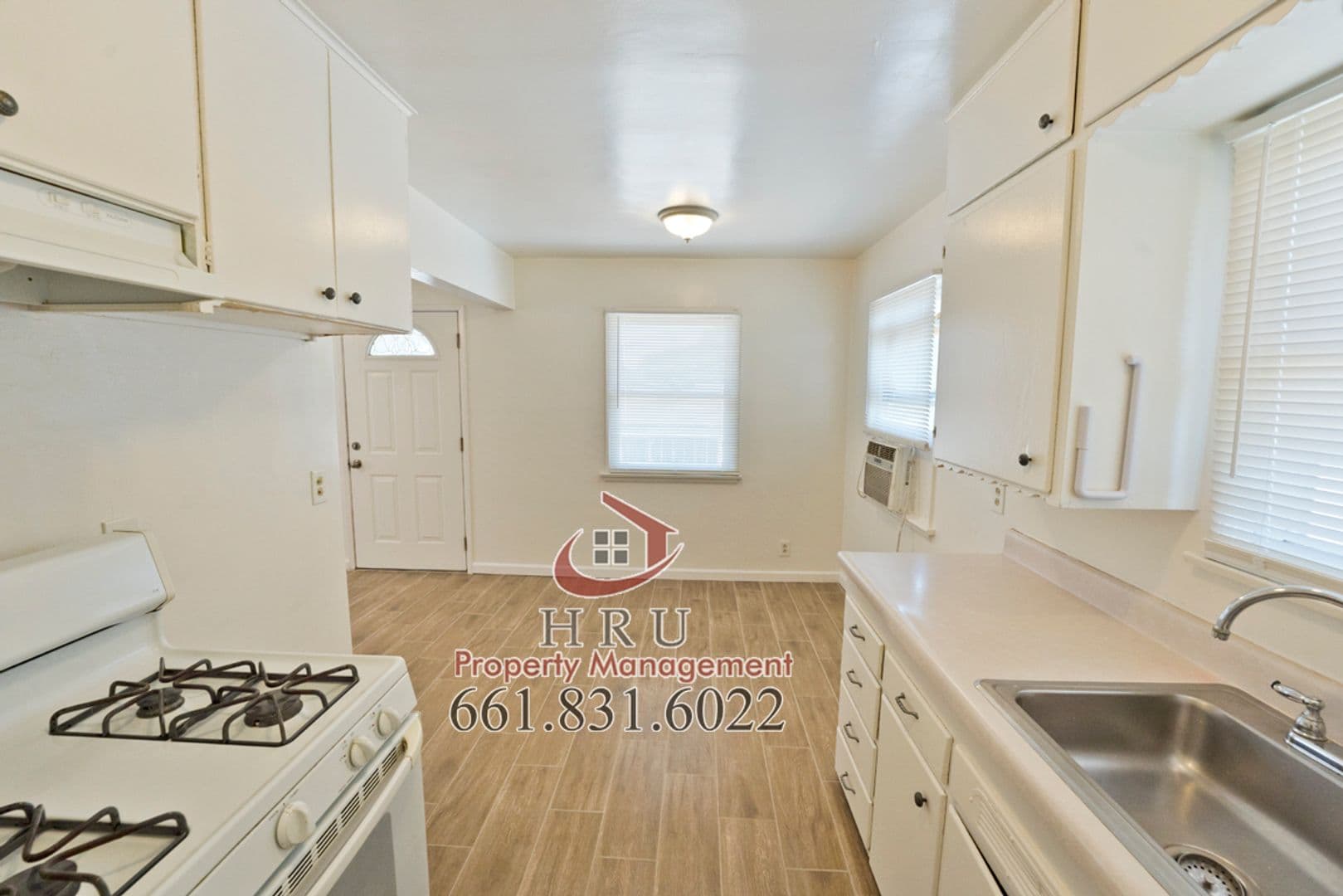 Bakersfield Apartment: 6318 Almond Dr.