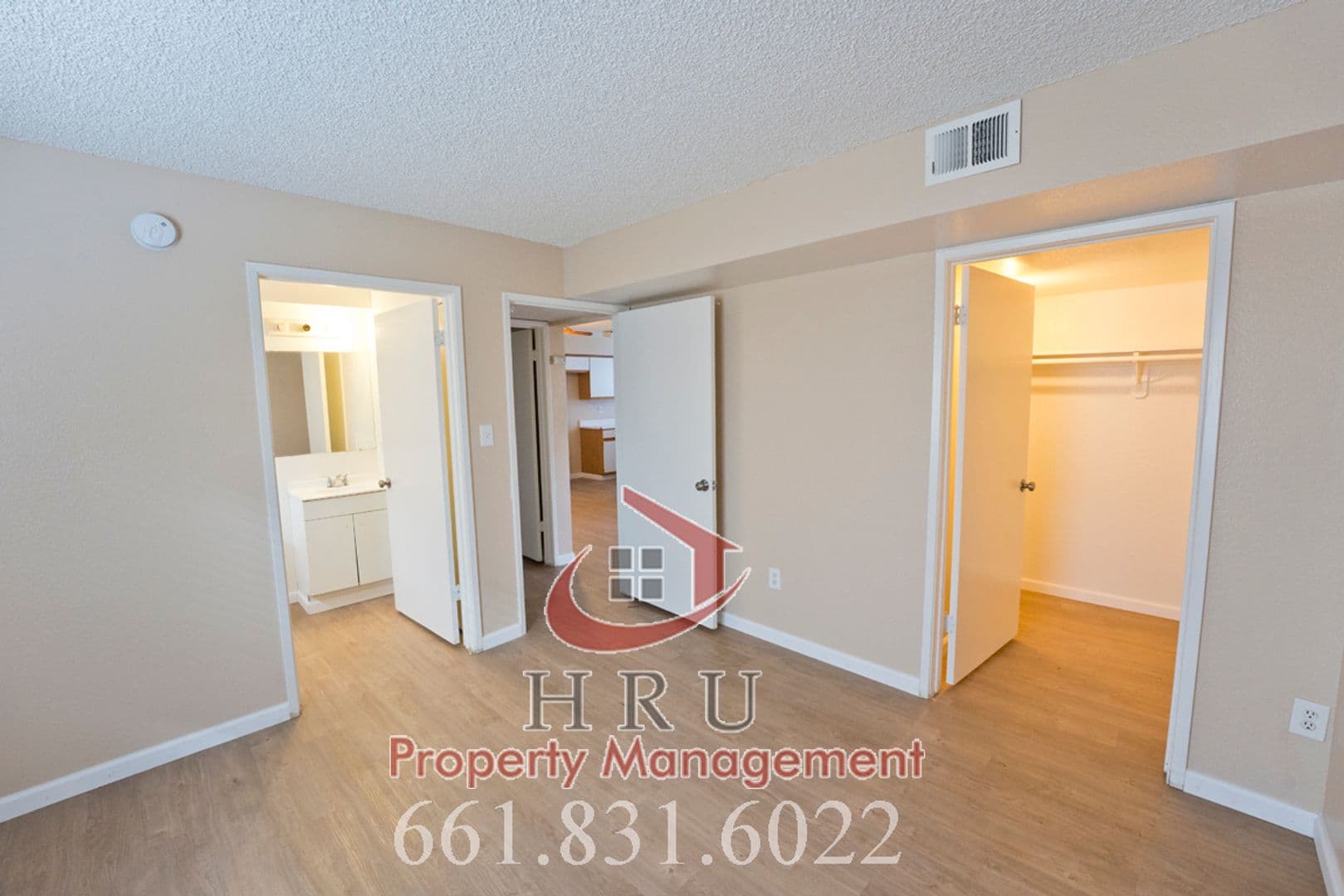 Bakersfield Condo: 4701 Beechwood St. #141