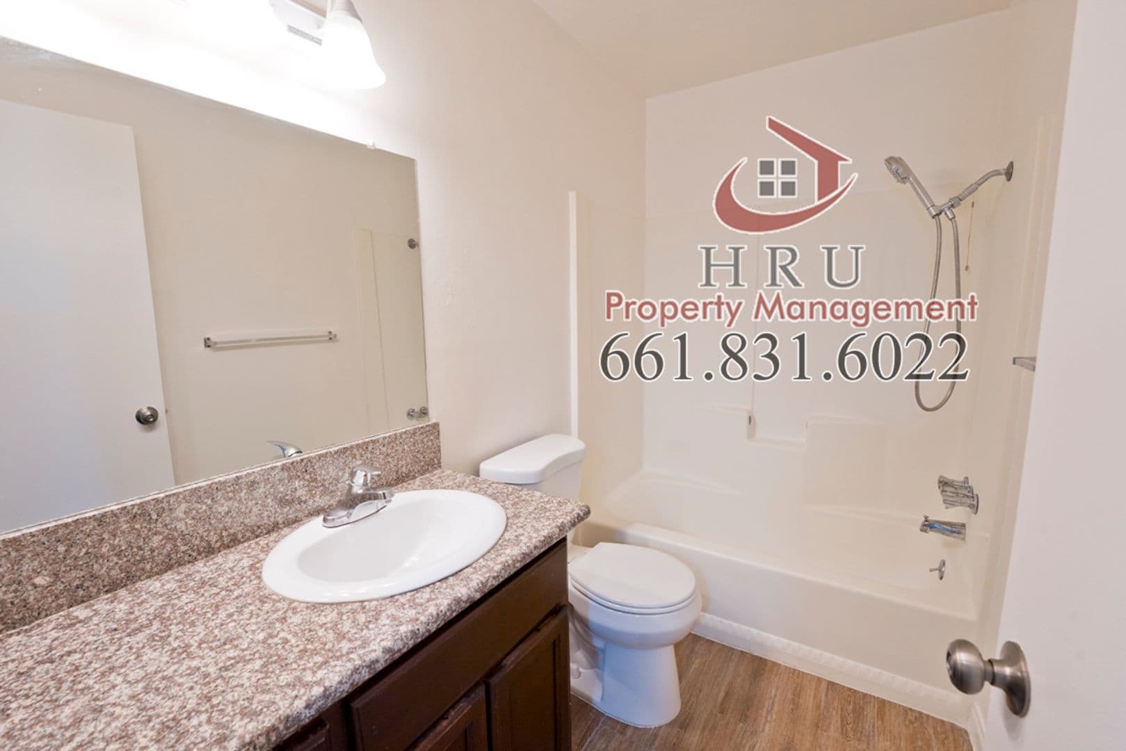 Bakersfield House: 4613 Parkwood Ct.