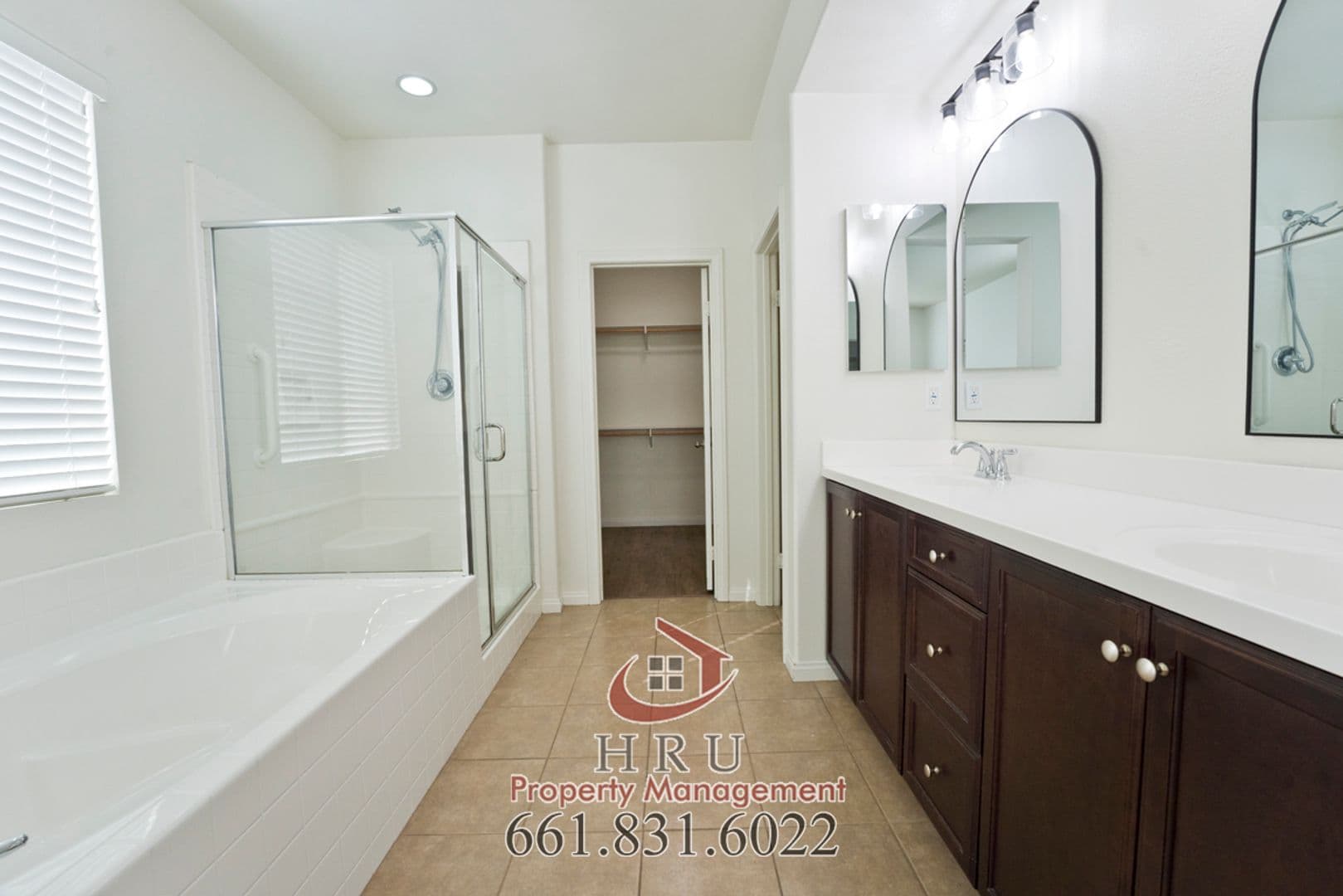 Bakersfield House: 10413 Sirretta Peak Pl.