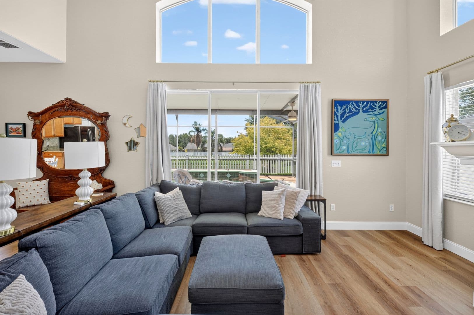 Winter Garden House: 353 Lake Amberleigh Drive
