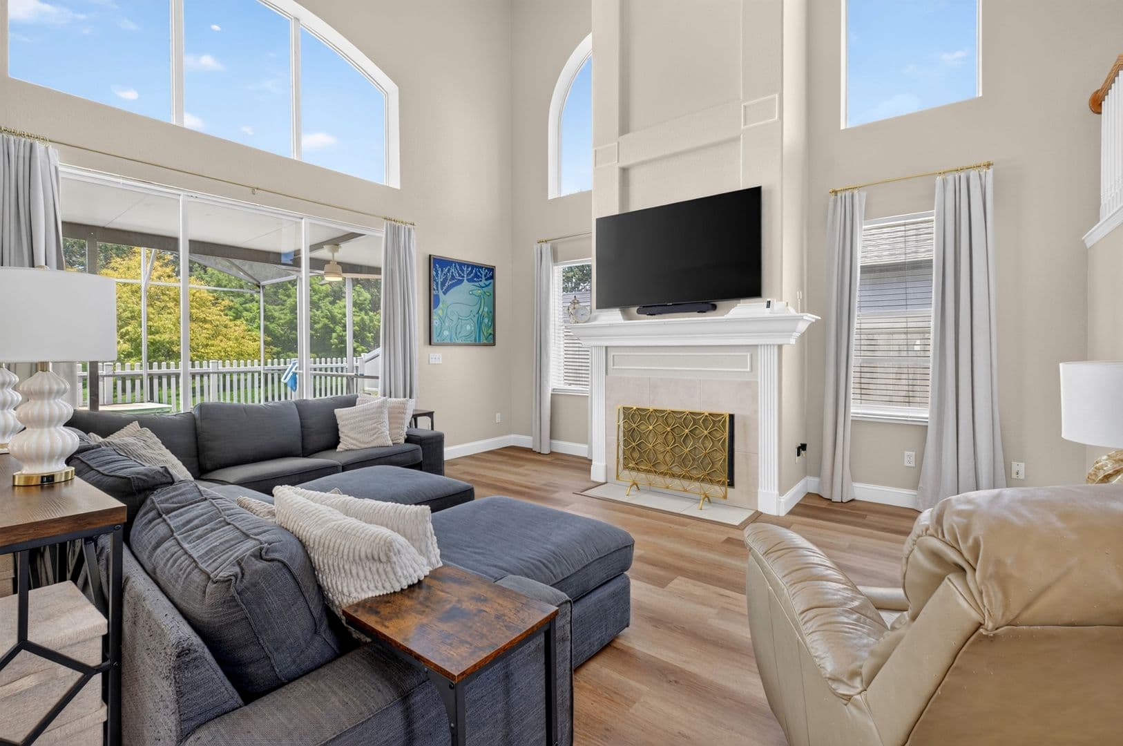 Winter Garden House: 353 Lake Amberleigh Drive