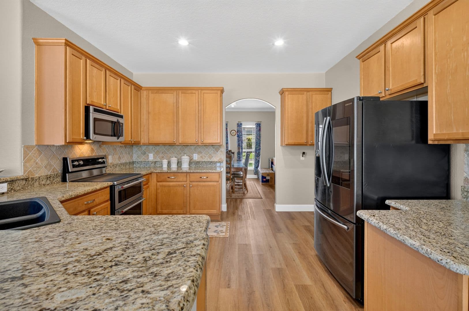Winter Garden House: 353 Lake Amberleigh Drive