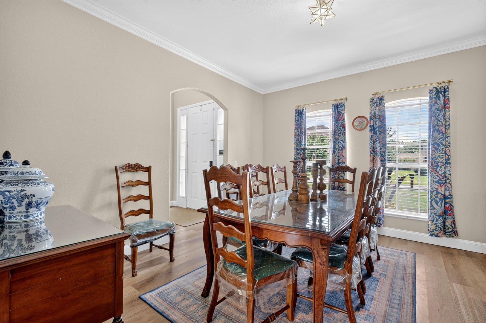 Winter Garden House: 353 Lake Amberleigh Drive
