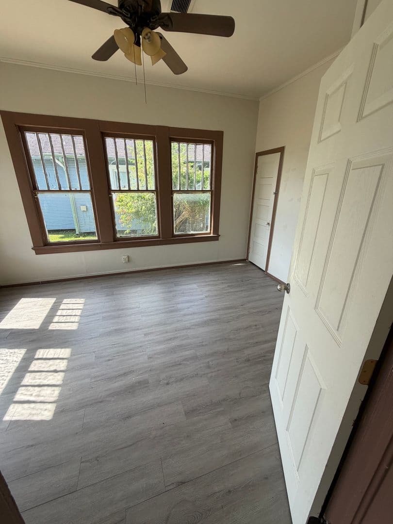 Beaumont House: 3720 Irving