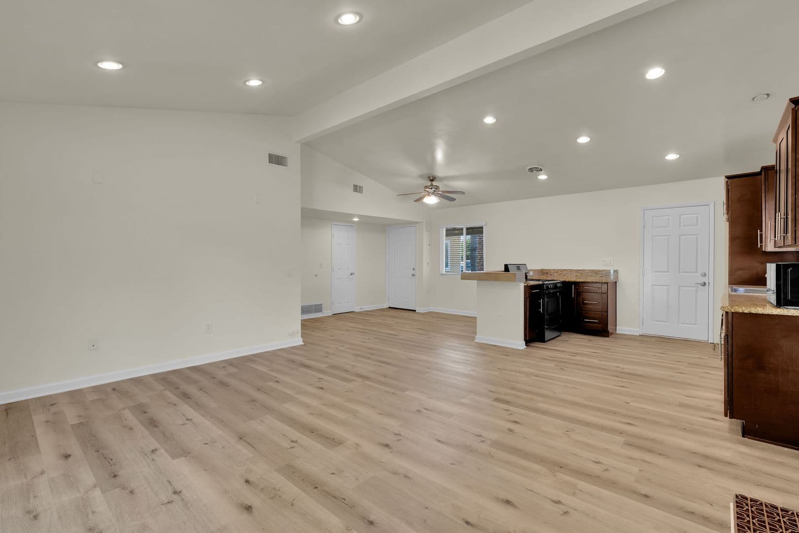 Escondido House: 1114 N Ivy Street