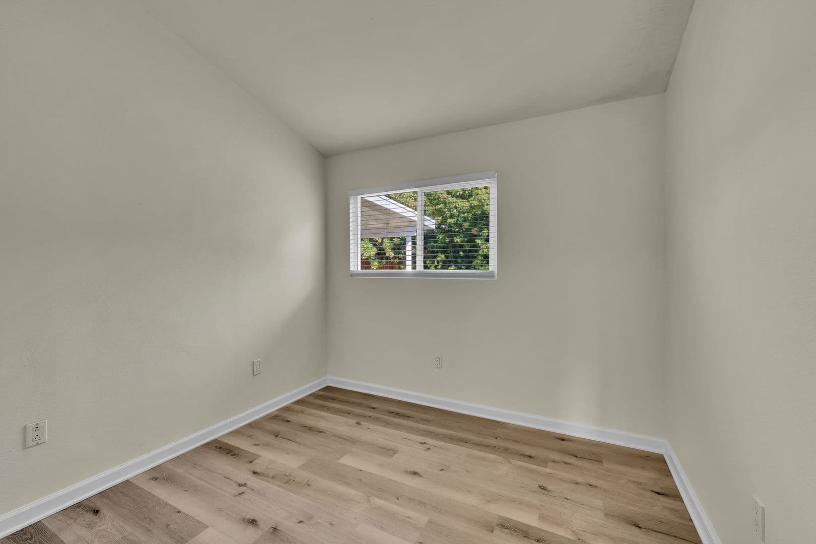 Escondido House: 1114 N Ivy Street