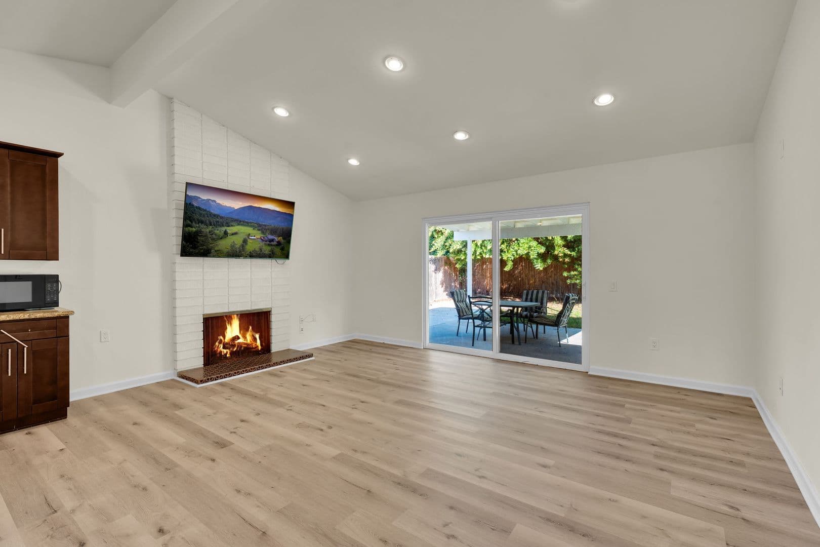 Escondido House: 1114 N Ivy Street