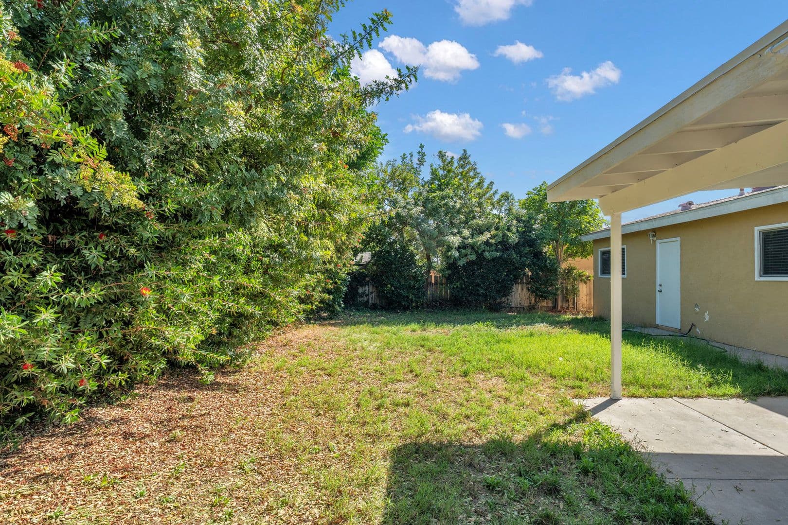 Escondido House: 1114 N Ivy Street