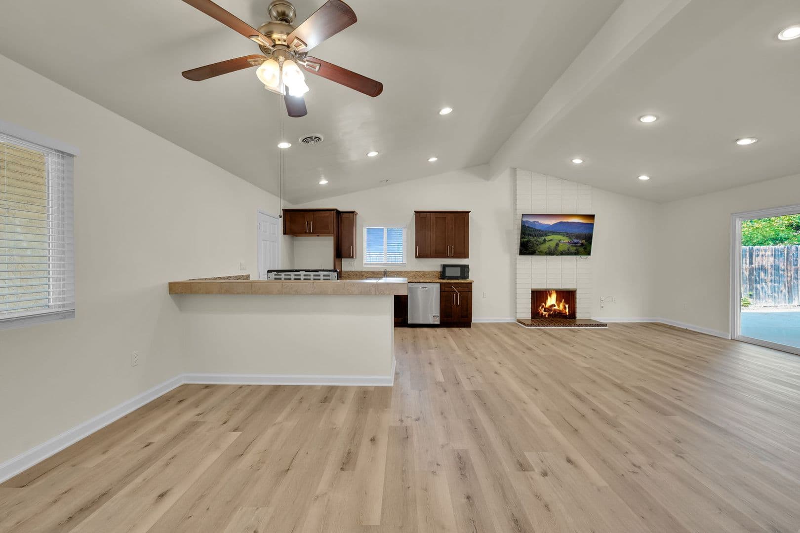 Escondido House: 1114 N Ivy Street