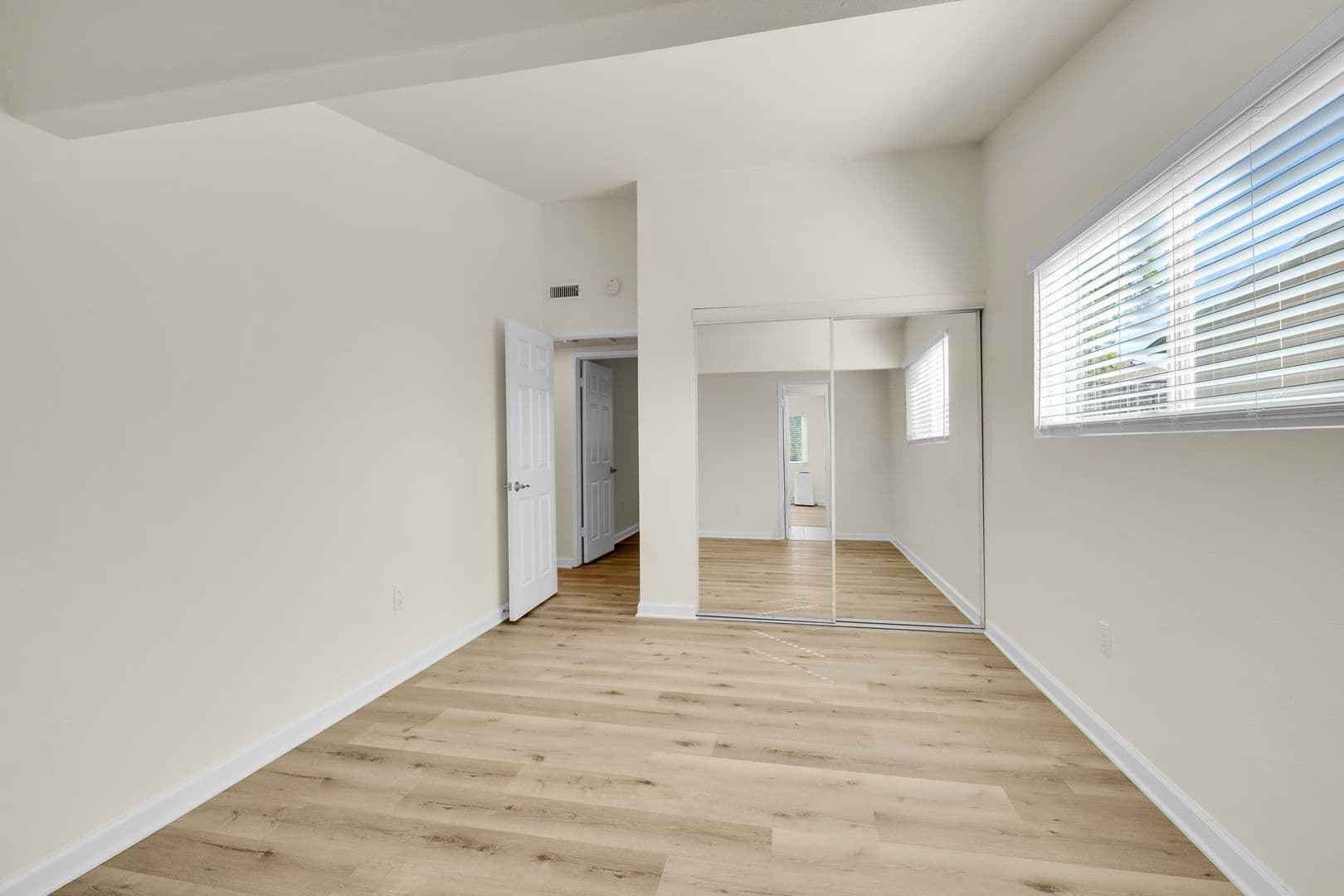 Escondido House: 1114 N Ivy Street