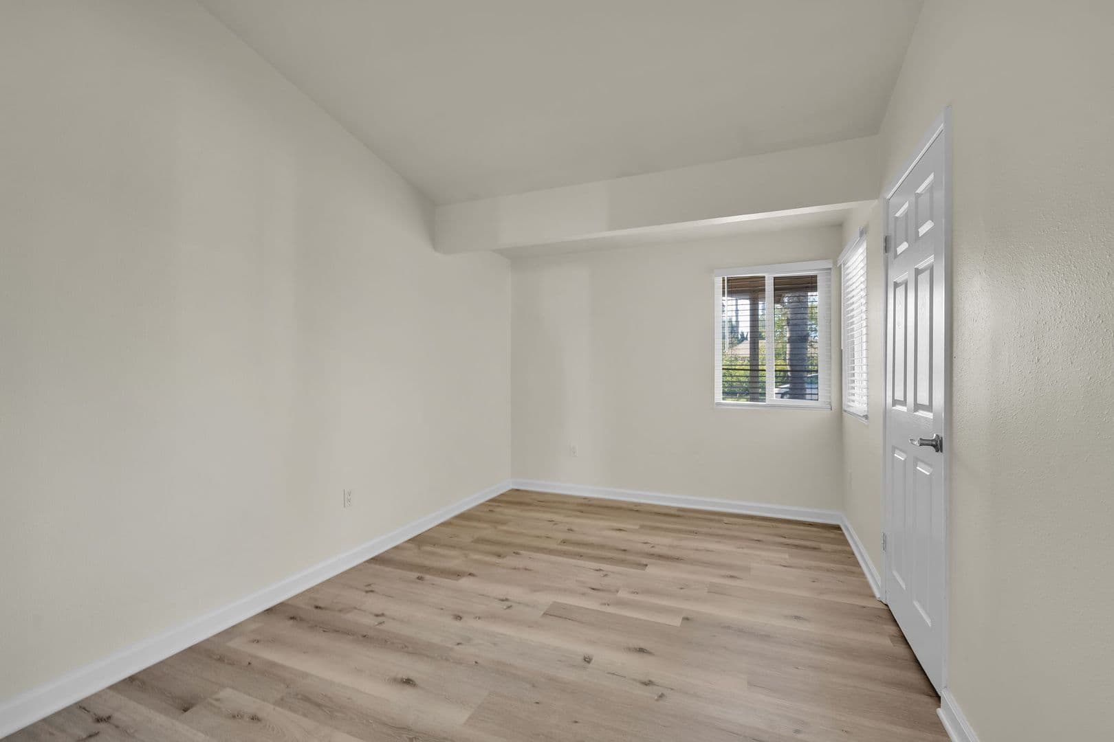 Escondido House: 1114 N Ivy Street