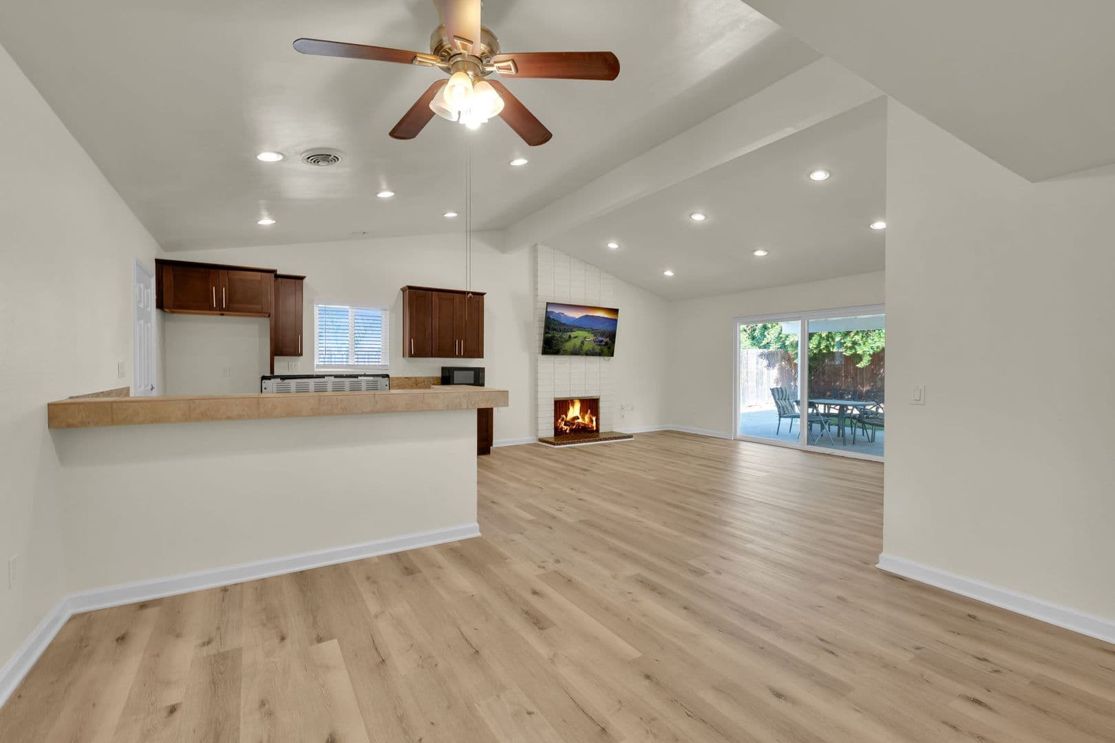 Escondido House: 1114 N Ivy Street