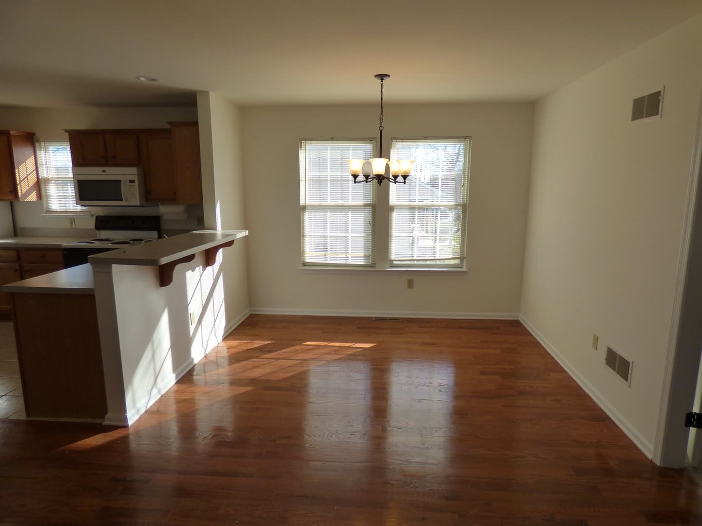 Allentown Apartment: 1327-1328 N 16th Street
