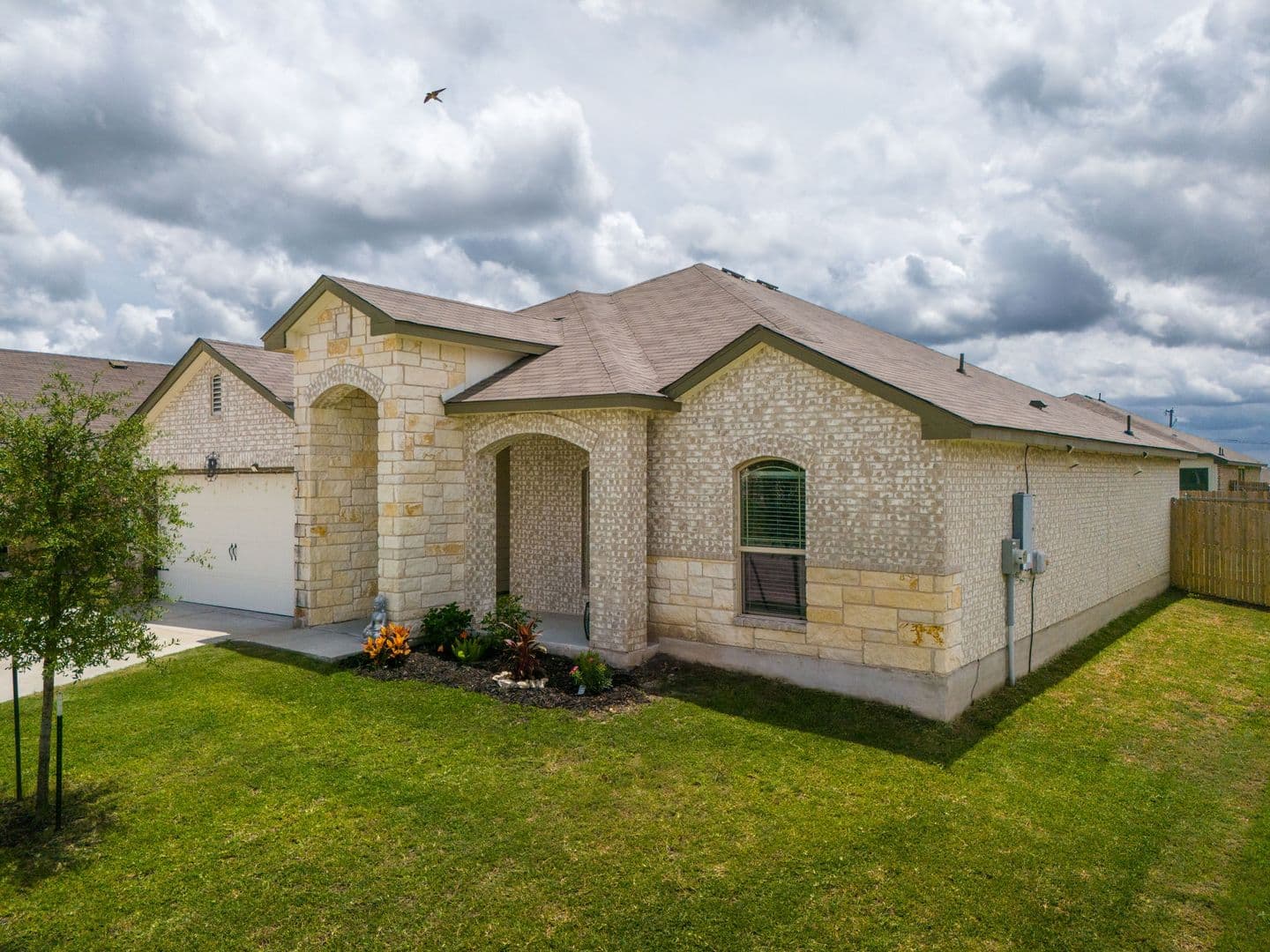 Killeen House: 310 Saddleback Trl