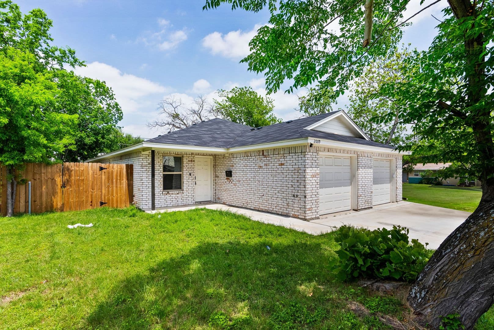 Killeen Apartment: 2011 Wood Ave